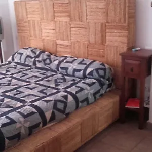 En Casa Compartida Retamar , Almería España